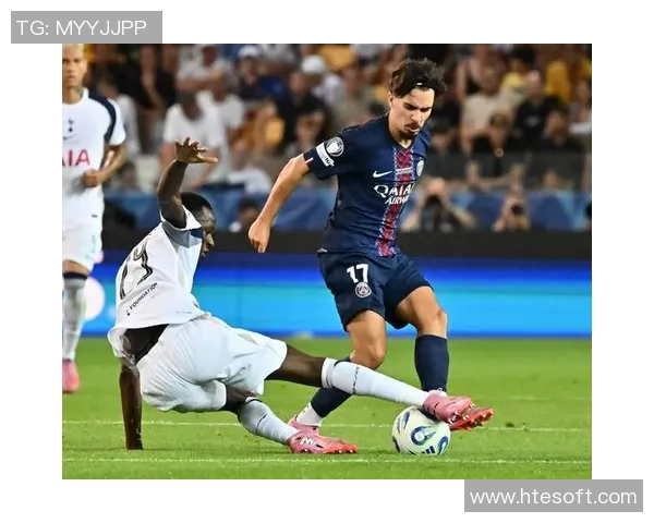 巴黎与曼联最新比赛预测分析及双方战术对决展望 巴黎与曼联最新比赛预测分析及双方战术对决展望