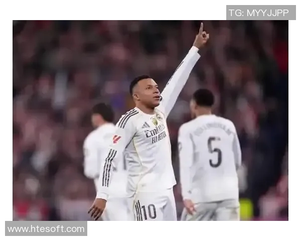 姆巴佩引领足球新时代他在场上的表现如何影响全球球迷的热情与期待